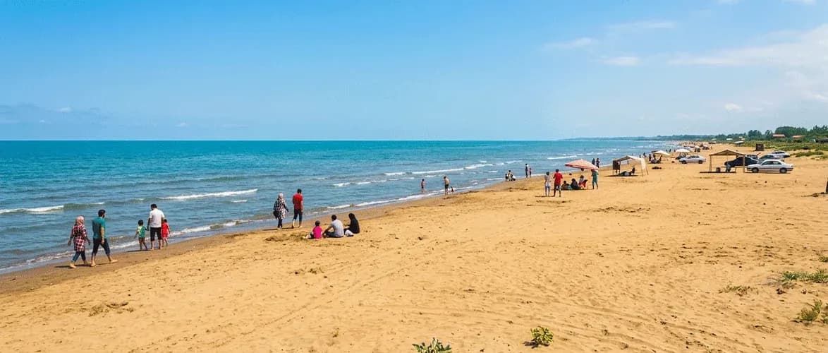 چطور یک تور یک روزه چمخاله عالی بچینیم؟ راهنمای کامل سفر کوتاه به ساحل